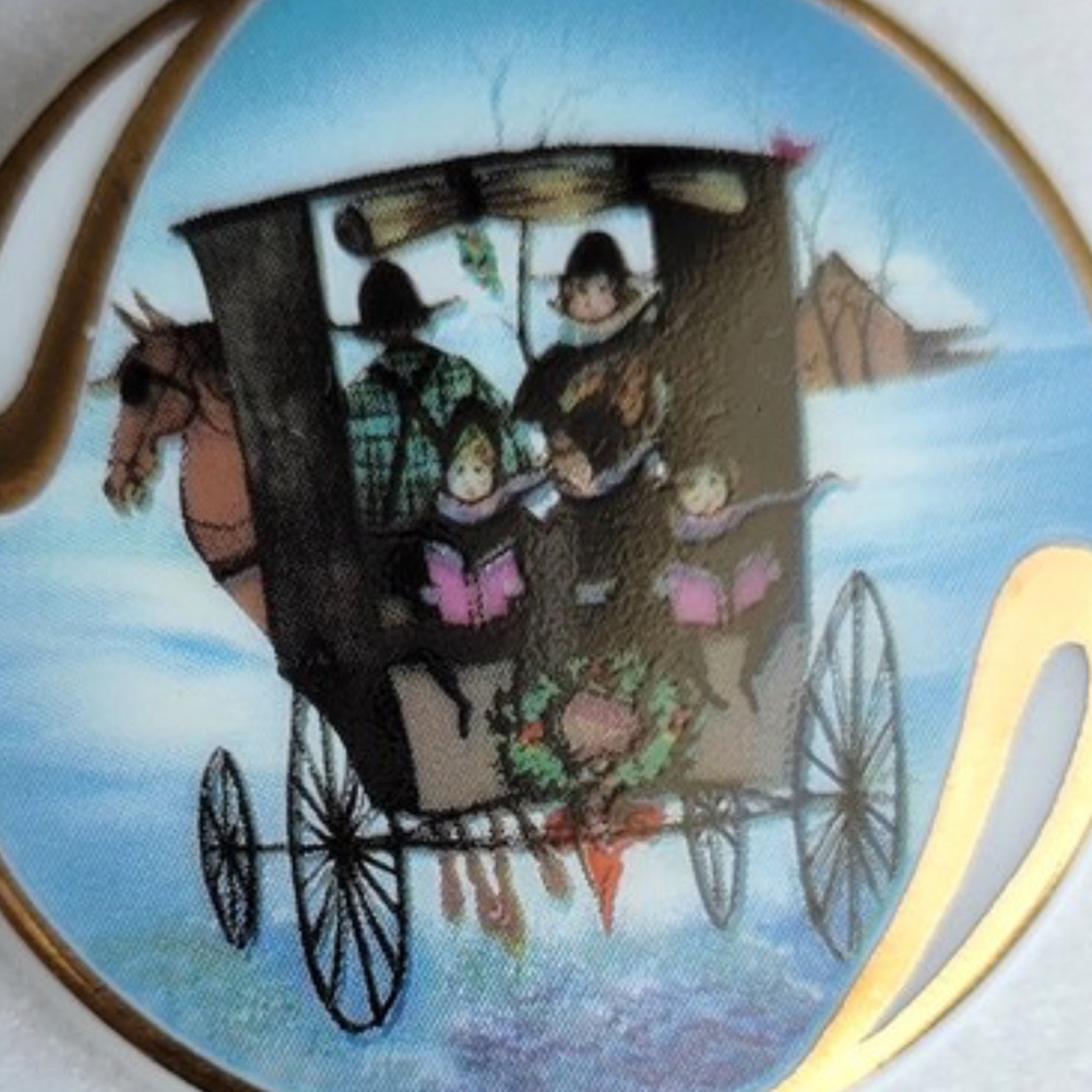 Vintage P . Buckley Moss brooch